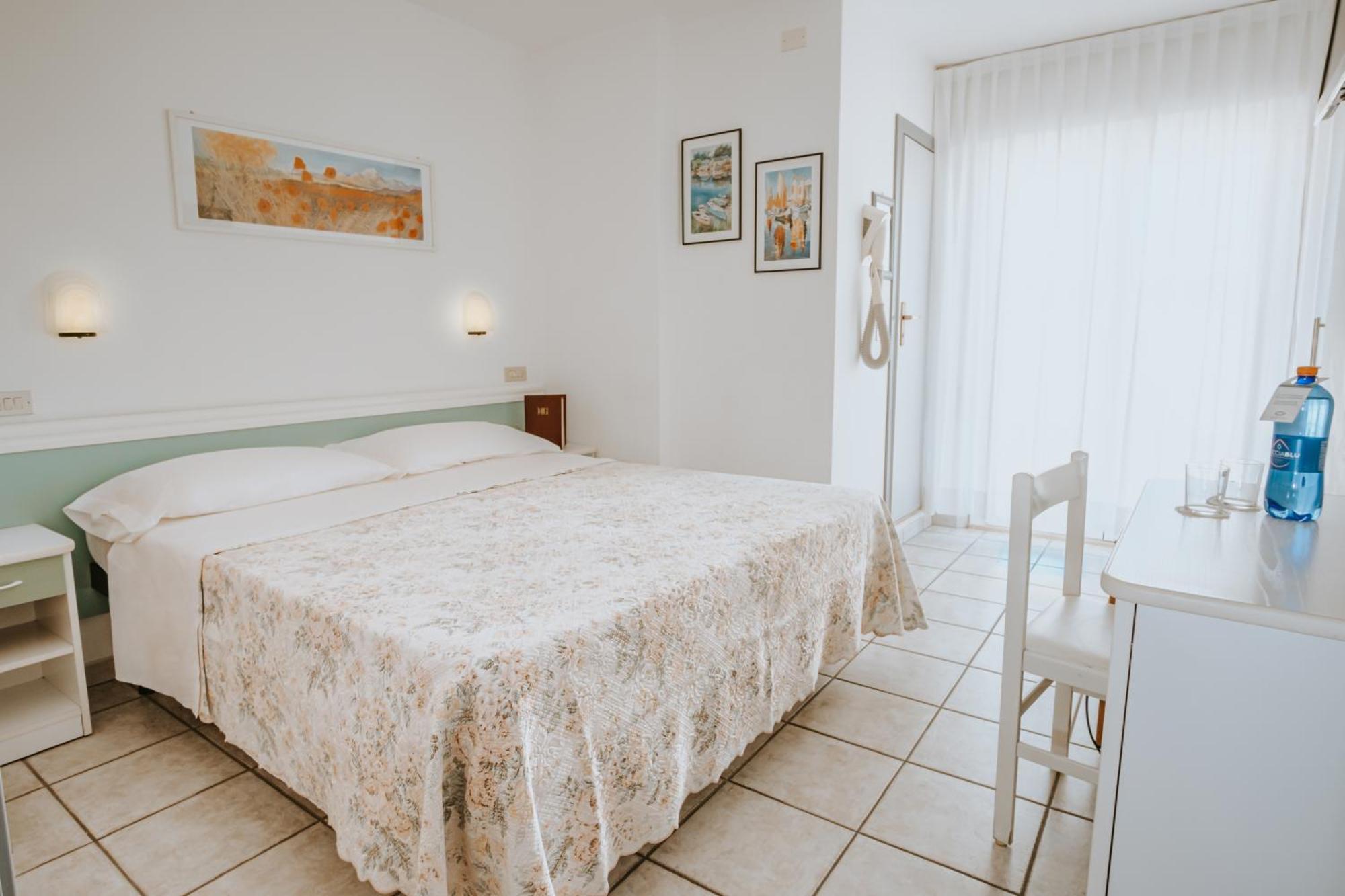 Hotel Gabriella Rimini Exteriér fotografie